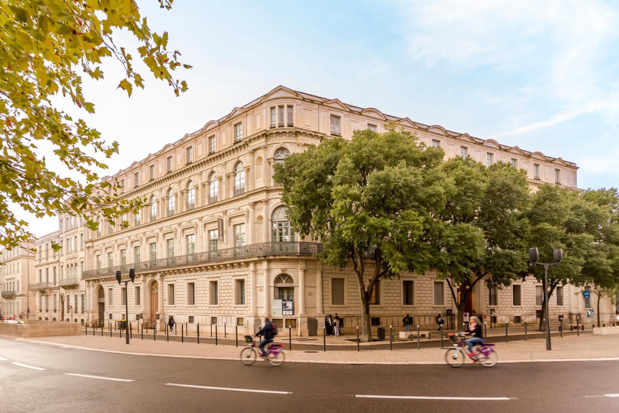 Appart'City Collection Nimes Arenes Exterior photo