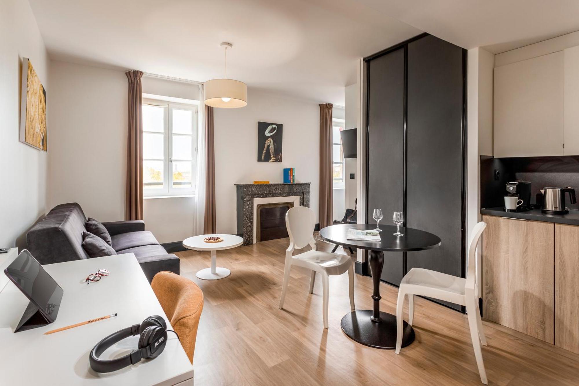 Appart'City Collection Nimes Arenes Exterior photo